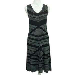 Mossimo Skater Dress Size Medium Gray Black Stripe V Neck Sleeveless Eyelet Knit